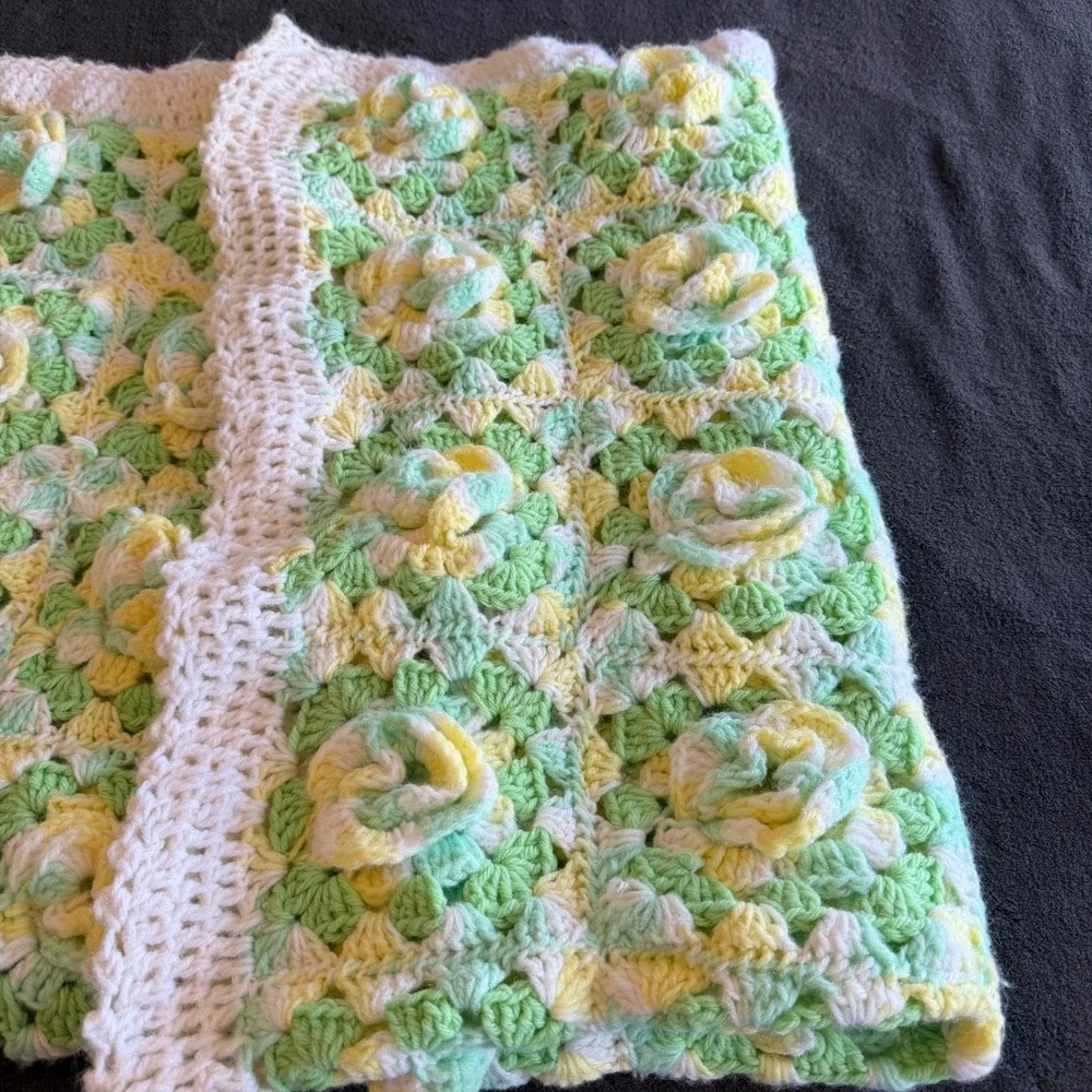 Handmade Crochet Baby Blanket Unisex 41x53 Granny Square 3D Floral Rose Afghan